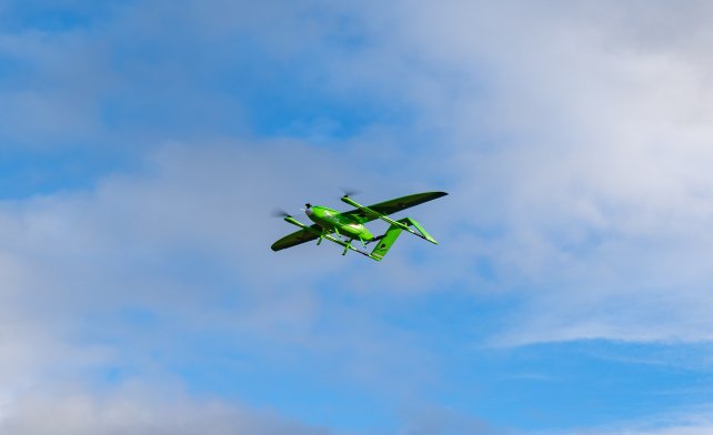 Drone i lufta over Snåsavatn